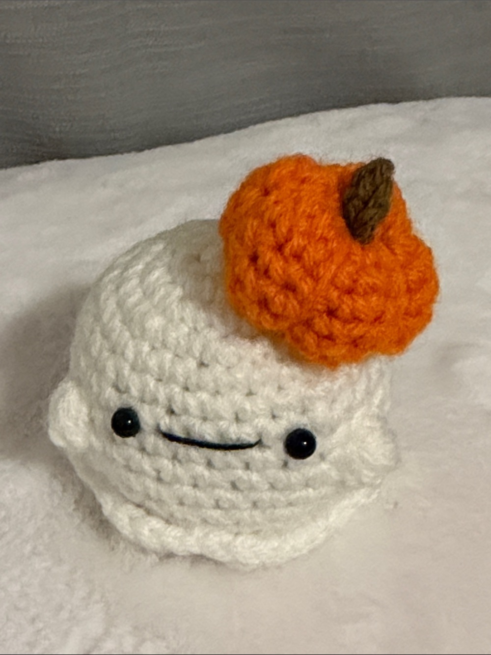 Crochet Halloween Mini ghost with Pumpkin Hat - Picture 3 of 8